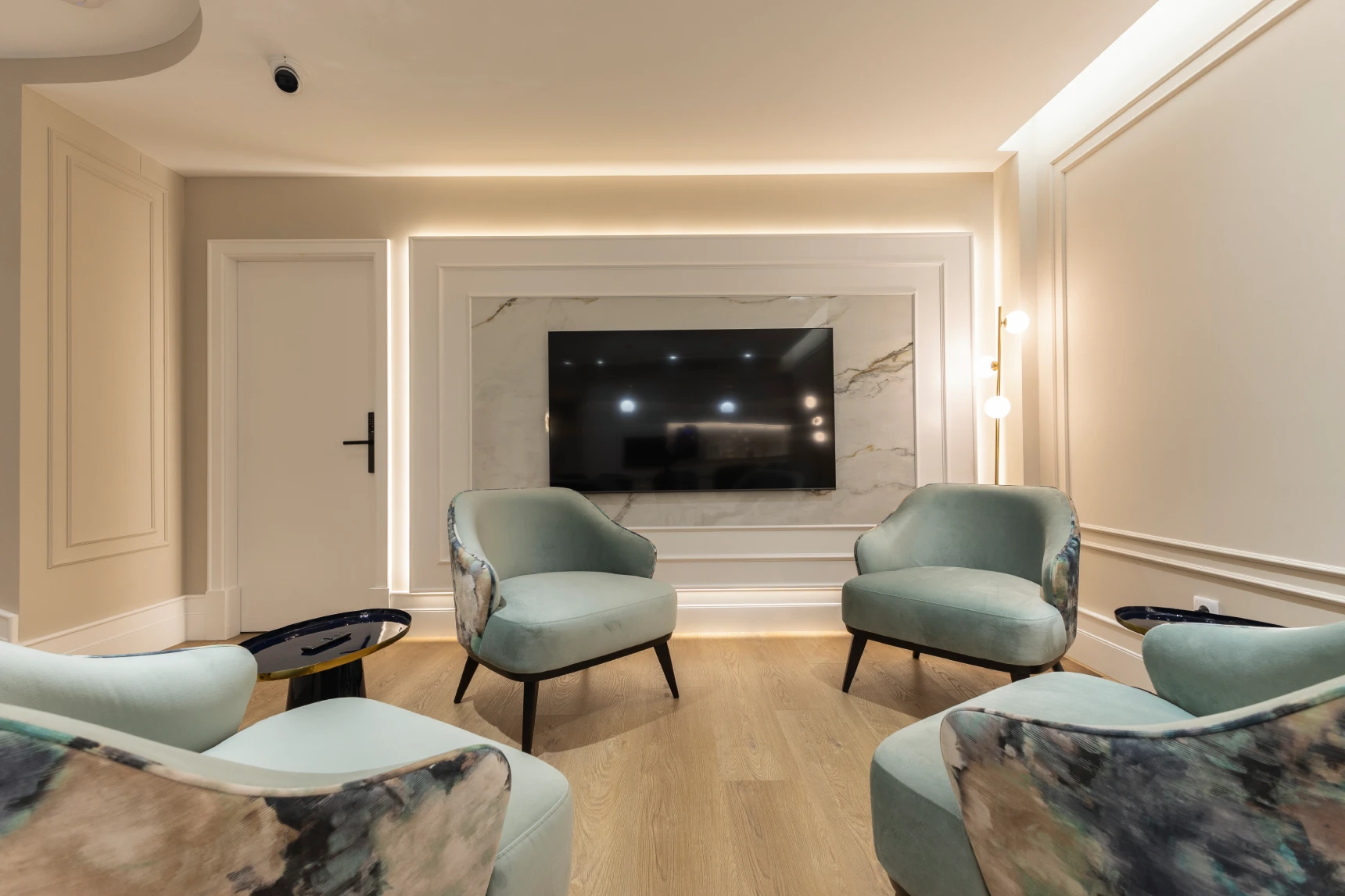alojamento-da-vila-golden-sala-de-estar