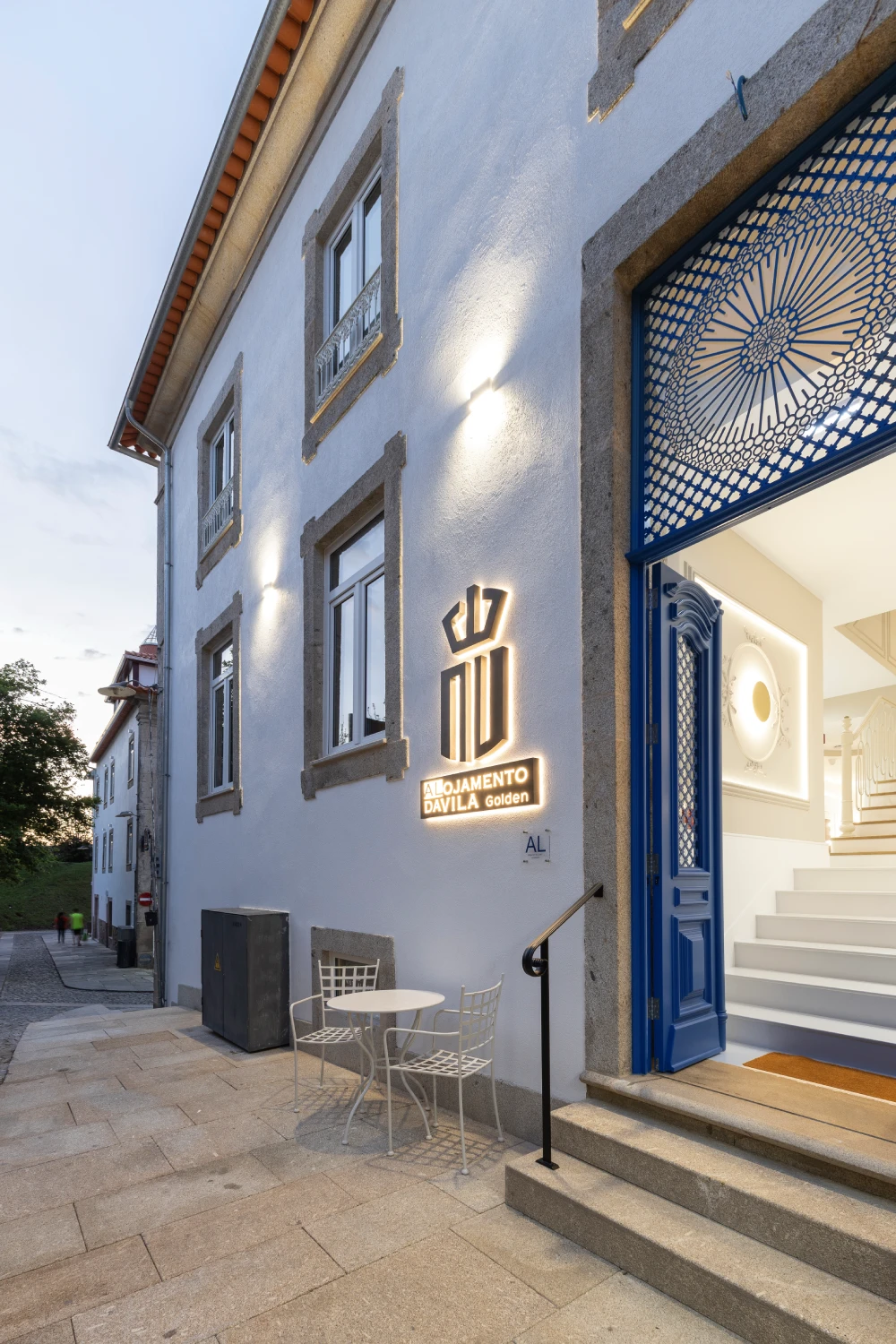 zona-exterior-alojamento-da-vila-golden